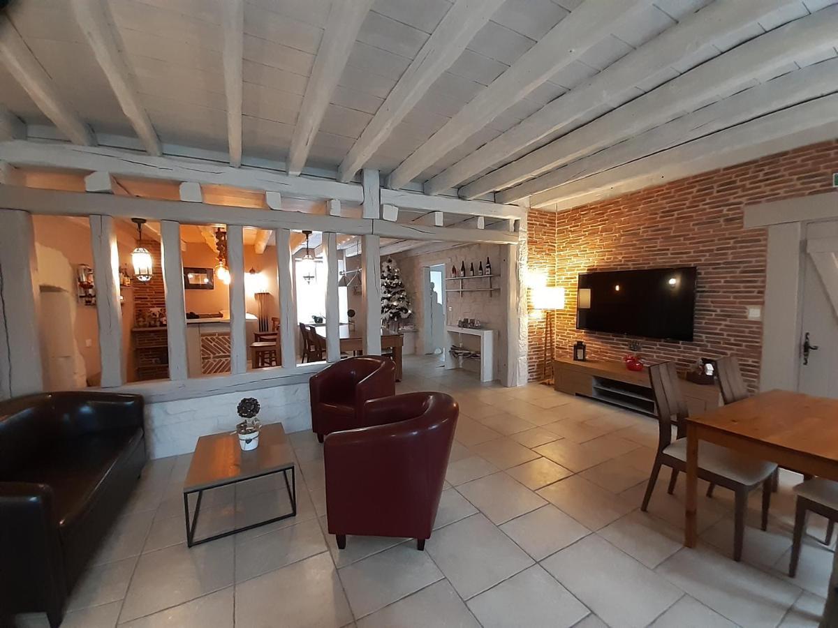 Le Domaine Des Papillons Hotel Beaujeu-Saint-Vallier-et-Pierrejux Buitenkant foto