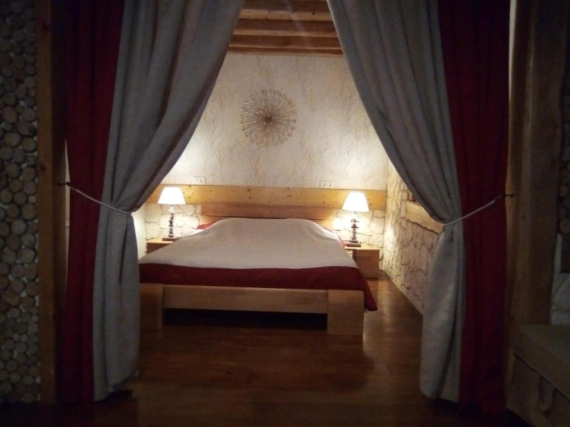 Le Domaine Des Papillons Hotel Beaujeu-Saint-Vallier-et-Pierrejux Buitenkant foto