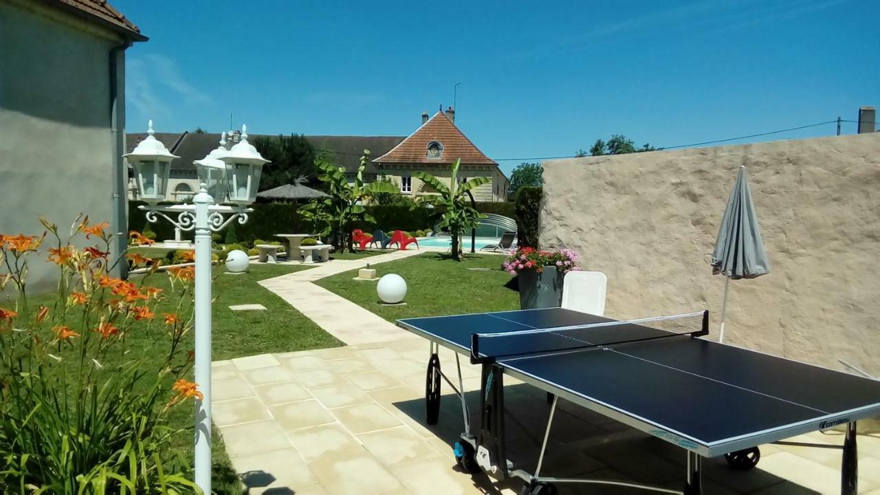 Le Domaine Des Papillons Hotel Beaujeu-Saint-Vallier-et-Pierrejux Buitenkant foto